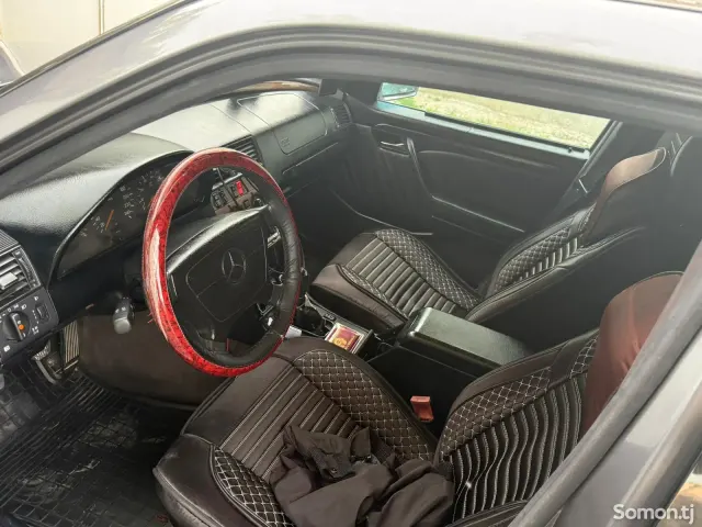 Mercedes-Benz C class 1996 · 1.8 MT