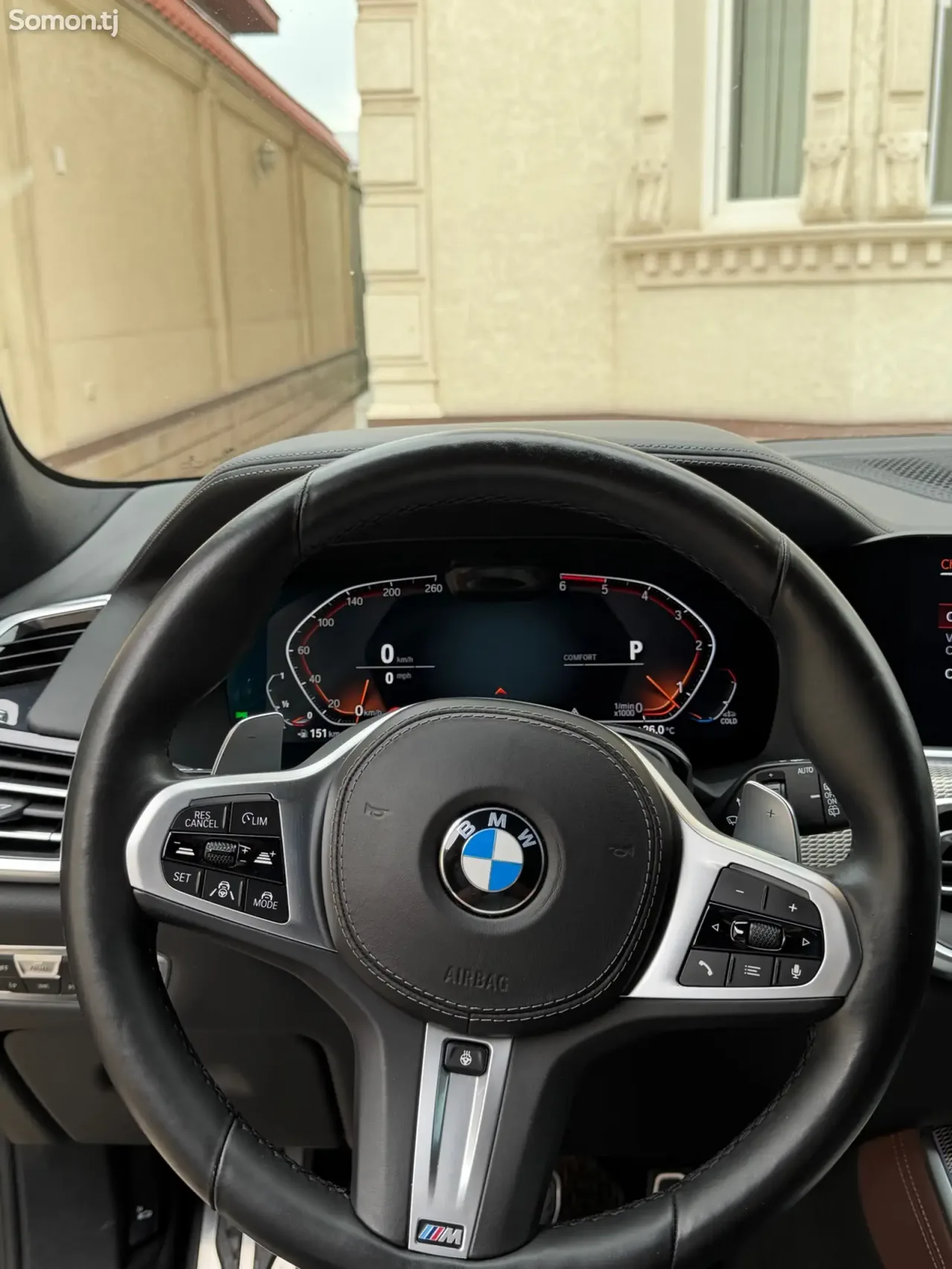 BMW X5 2018 · 3.0 AT