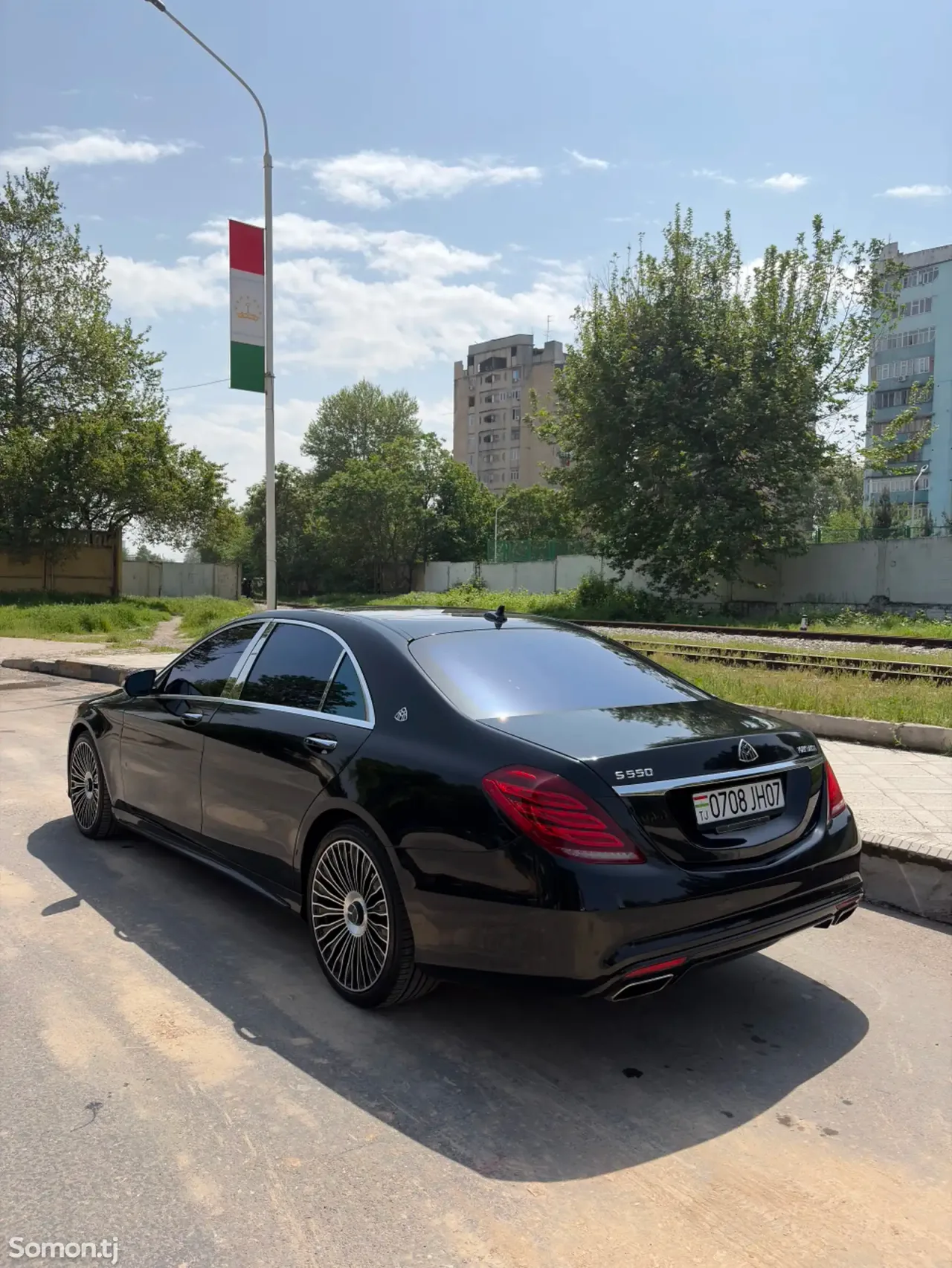 Mercedes-Benz S class 2015 · 5.5 AT