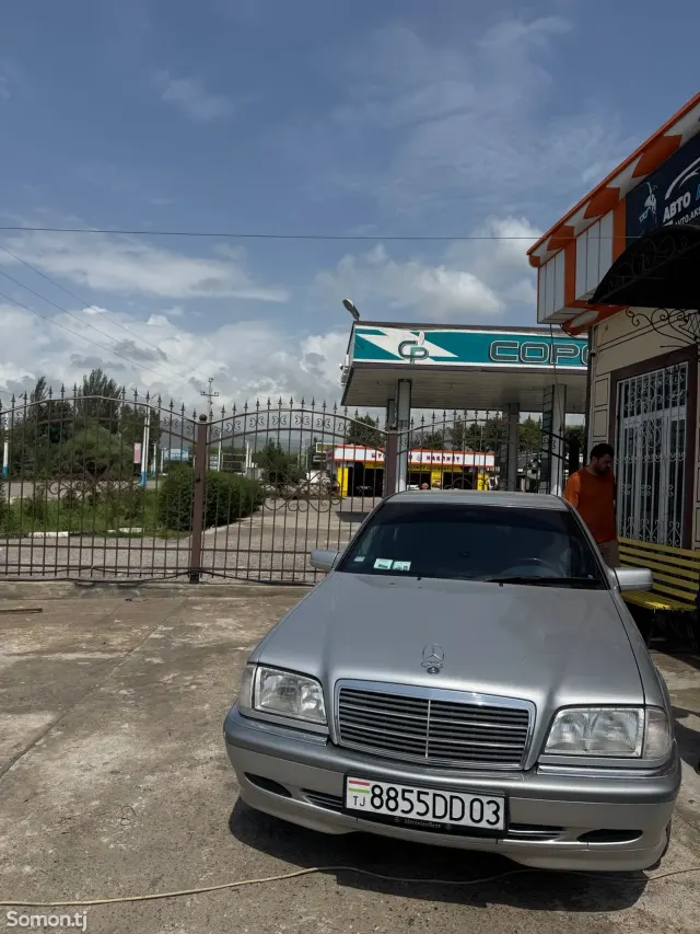 Mercedes-Benz C class 1999 · 2.0 AT