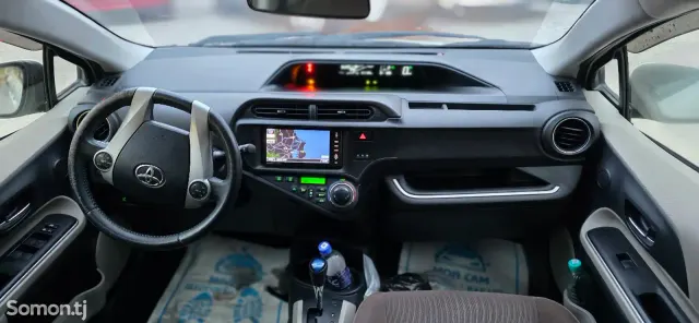 Toyota Aqua 2014 · 1.5 AT