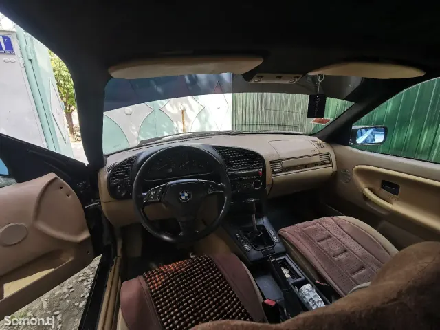 BMW 3 series 1994 · 2.5 MT
