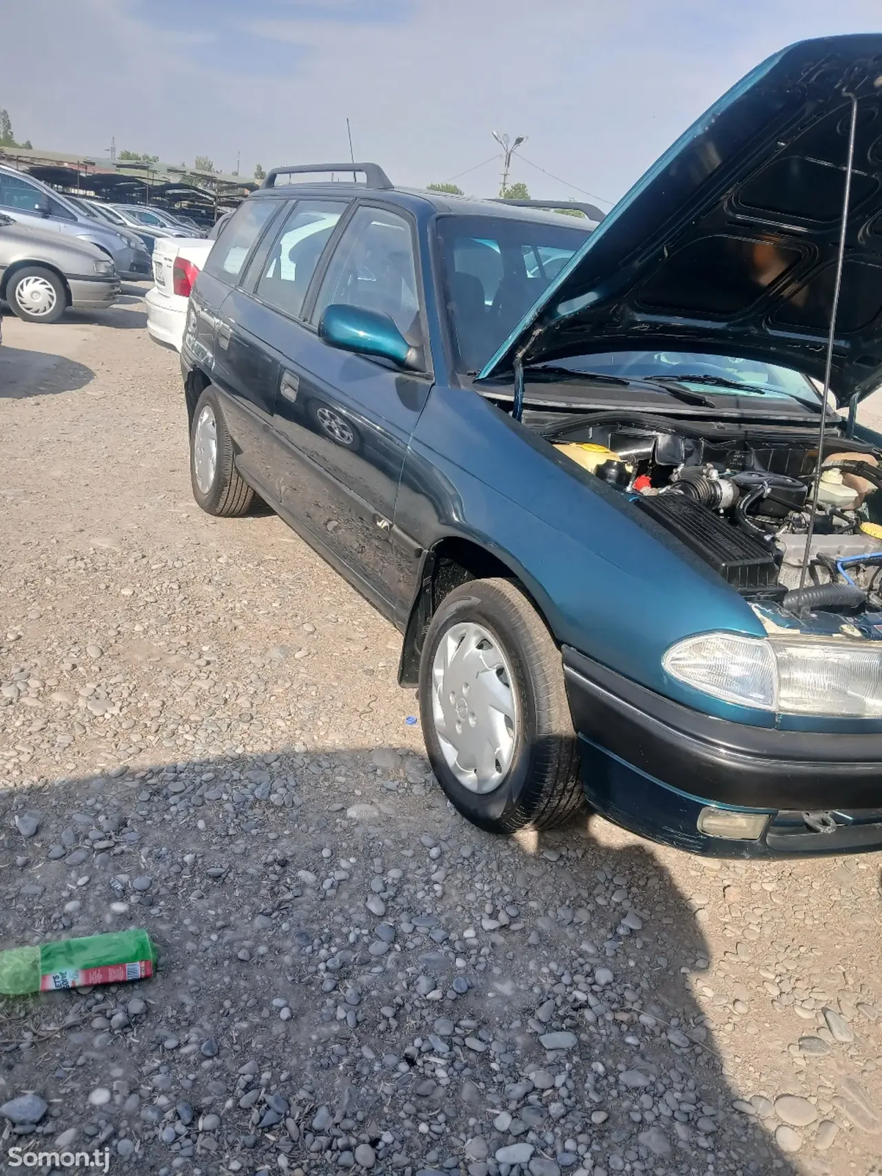 Opel Astra F 1994 · 1.6 MT