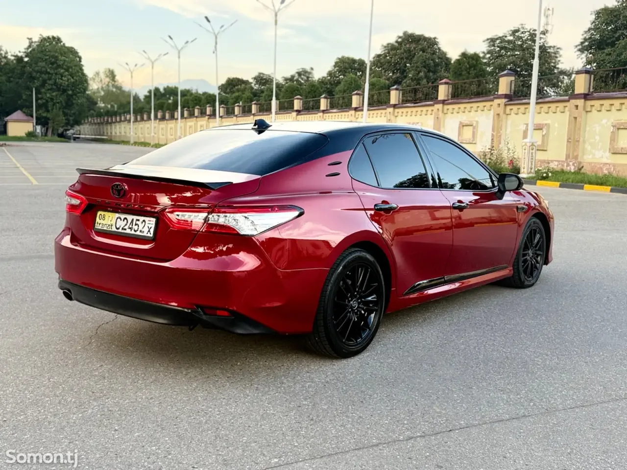 Toyota Camry 2017 · 2.5 AT