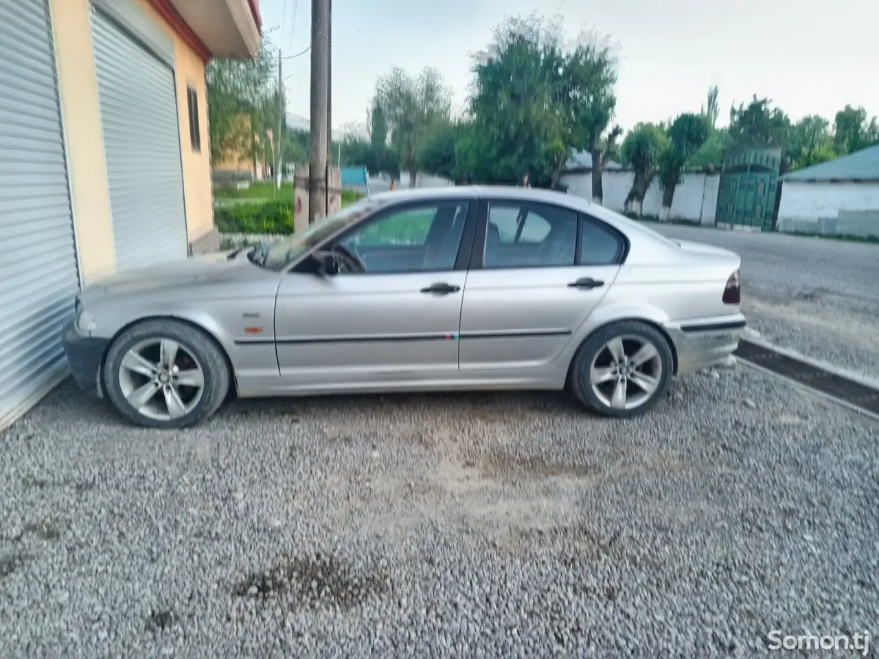 BMW 3 series 1999 · 1.8 MT