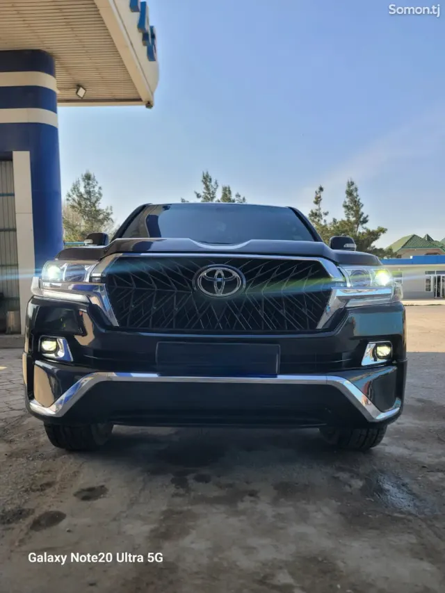 Toyota Land Cruiser 2013 · 4.7 AT