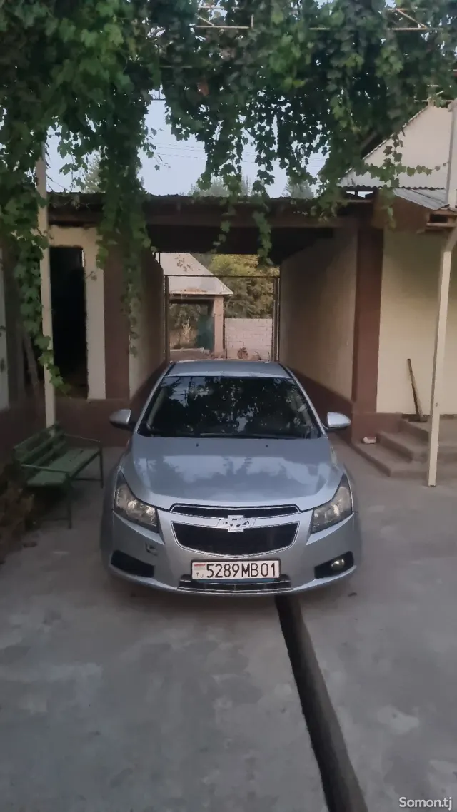 Chevrolet Cruze 2010 · 1.6 AT