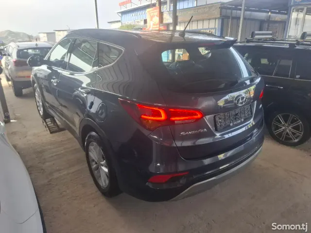 Hyundai Santa Fe 2015 · 2.0 AT