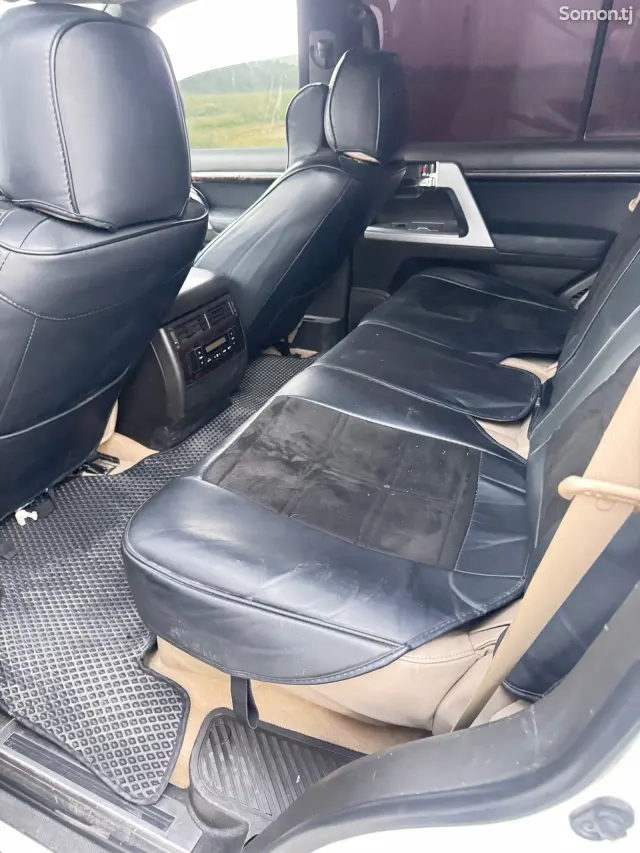 Toyota Land Cruiser Prado 2009 · 4.8 AT