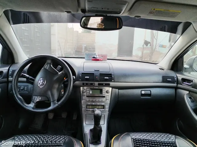 Toyota Avensis 2008 · 2.0 MT