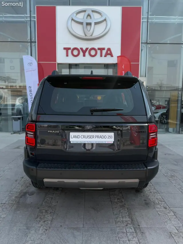 Toyota Land Cruiser Prado 2025 · 2.4 AT