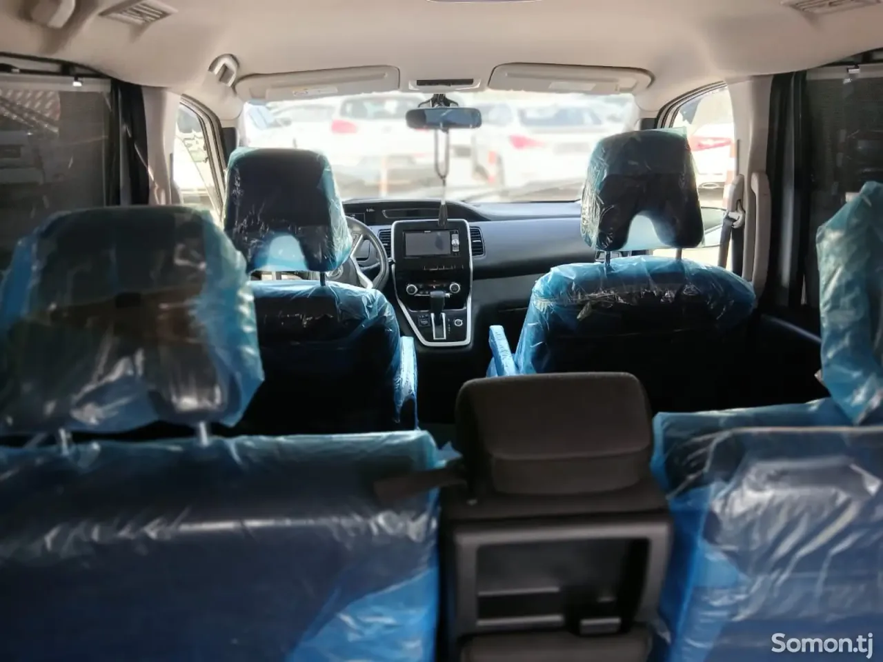 Nissan Serena 2017 · 2.0 AT