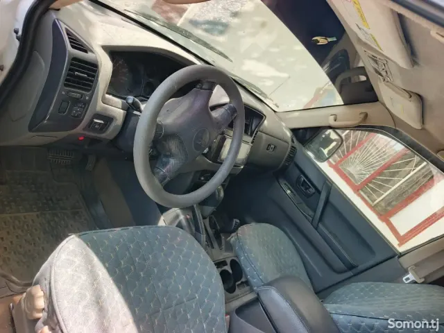 Mitsubishi Montero 2002 · 3.0 AT