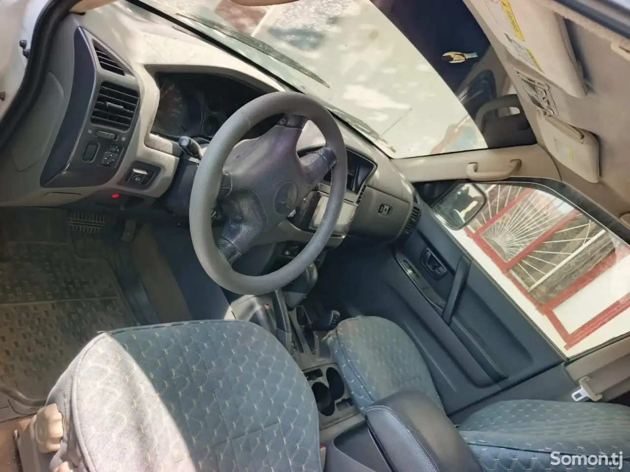 Mitsubishi Montero 2002 · 3.0 AT