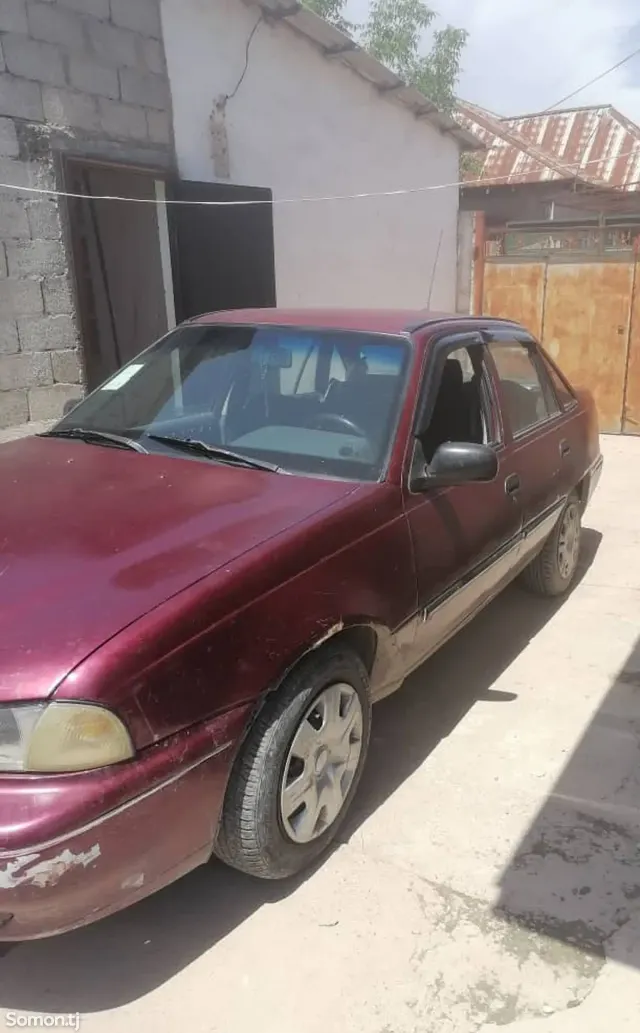 Daewoo Nexia 1996 · 1.6 MT