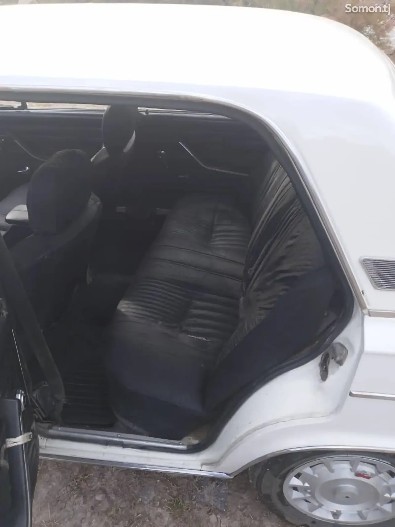 Lada (ВАЗ) 2103 1983 · 1.3 MT