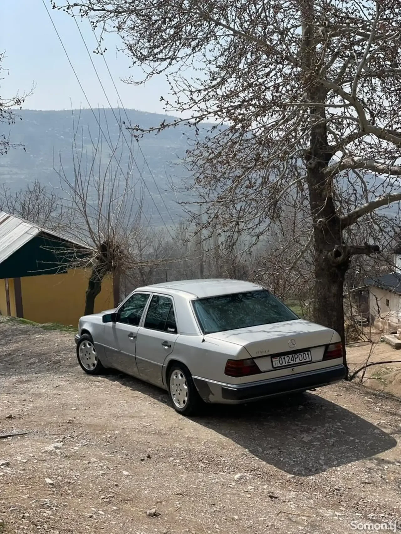 Mercedes-Benz W124 1993 · 2.0 MT