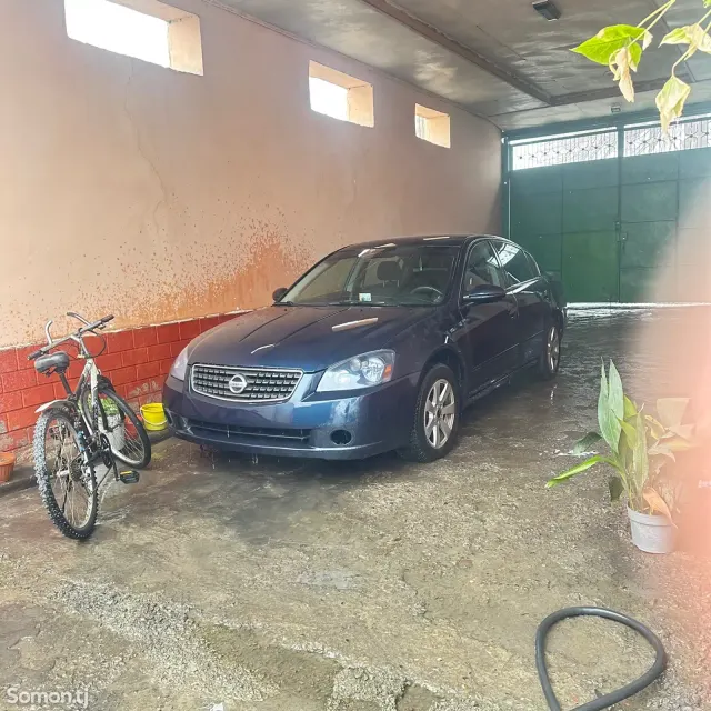 Nissan Altima 2005 · 2.5 AT
