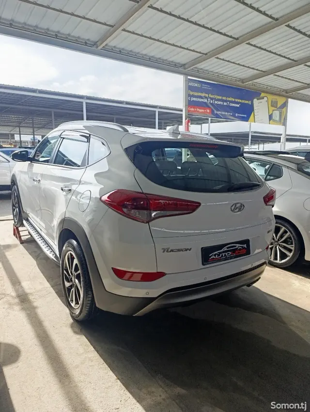 Hyundai Tucson 2015 · 2.0 AT