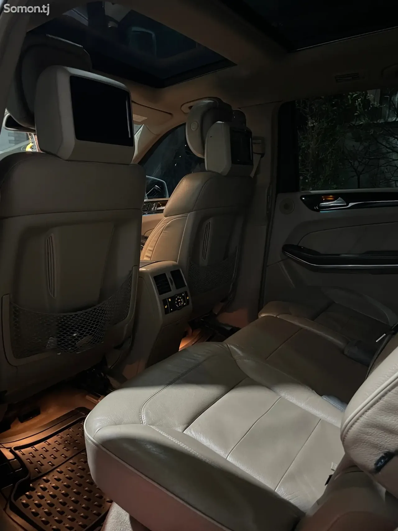 Mercedes-Benz GL class 2014 · 5.5 AT