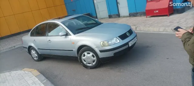 Volkswagen Passat 1997 · 2.0 MT