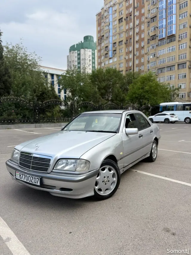 Mercedes-Benz C class 1999 · 1.8 MT