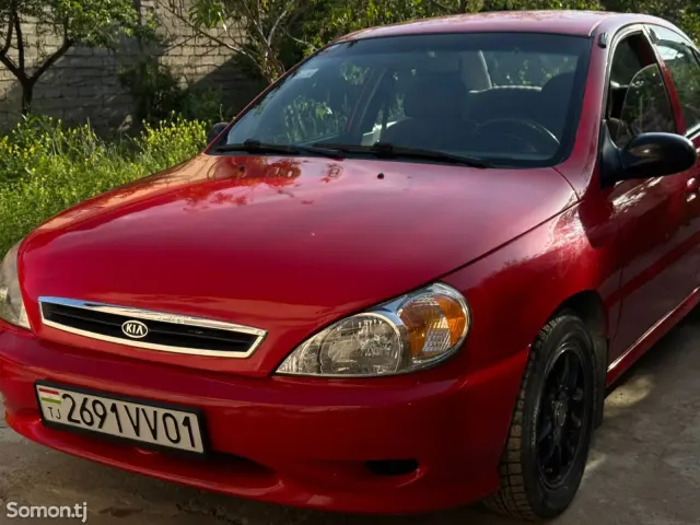 Kia Rio 2001 · 1.5 AT