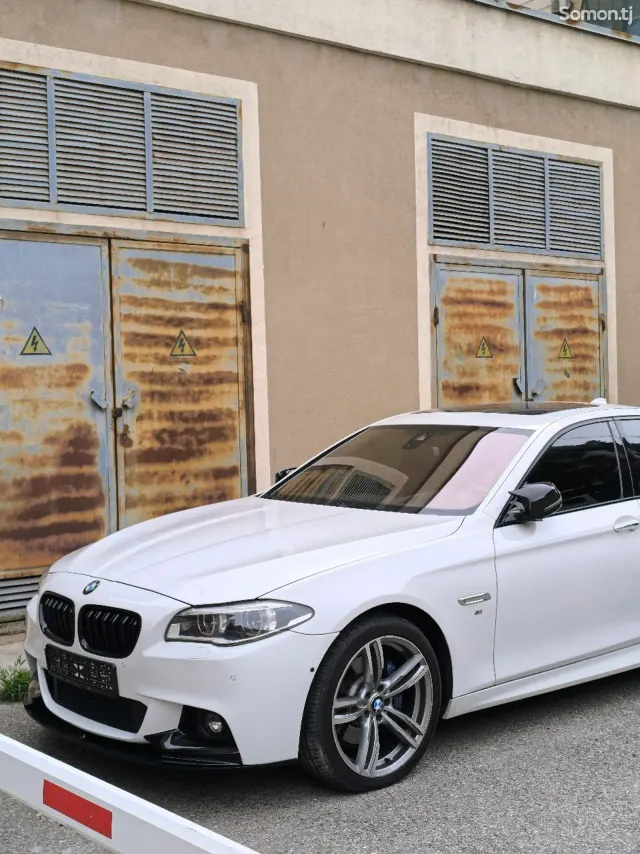 BMW 5 series 2015 · 3.0 AT