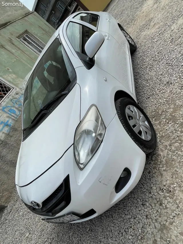 Toyota Yaris 2008 · 1.5 AT