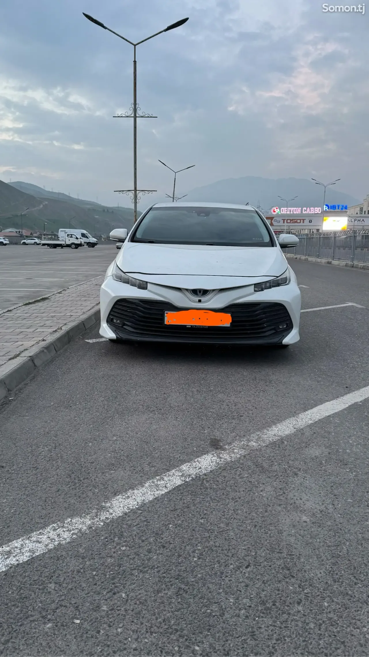Toyota Prius 2018 · 1.8 AT