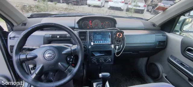 Nissan X-Trail 2007 · 2.0 AT