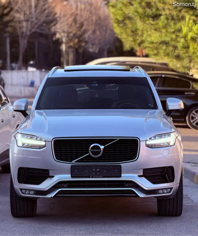 Volvo XC90 2020 · 2.5 AT