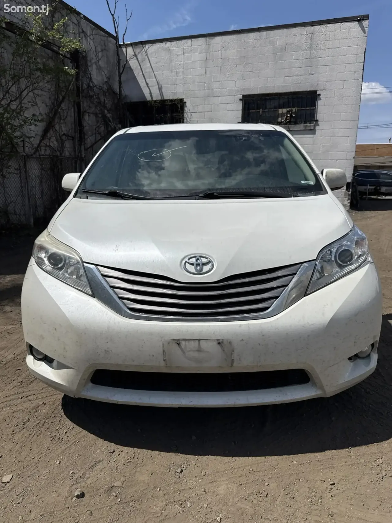 Toyota Sienna 2015 · 3.5 AT