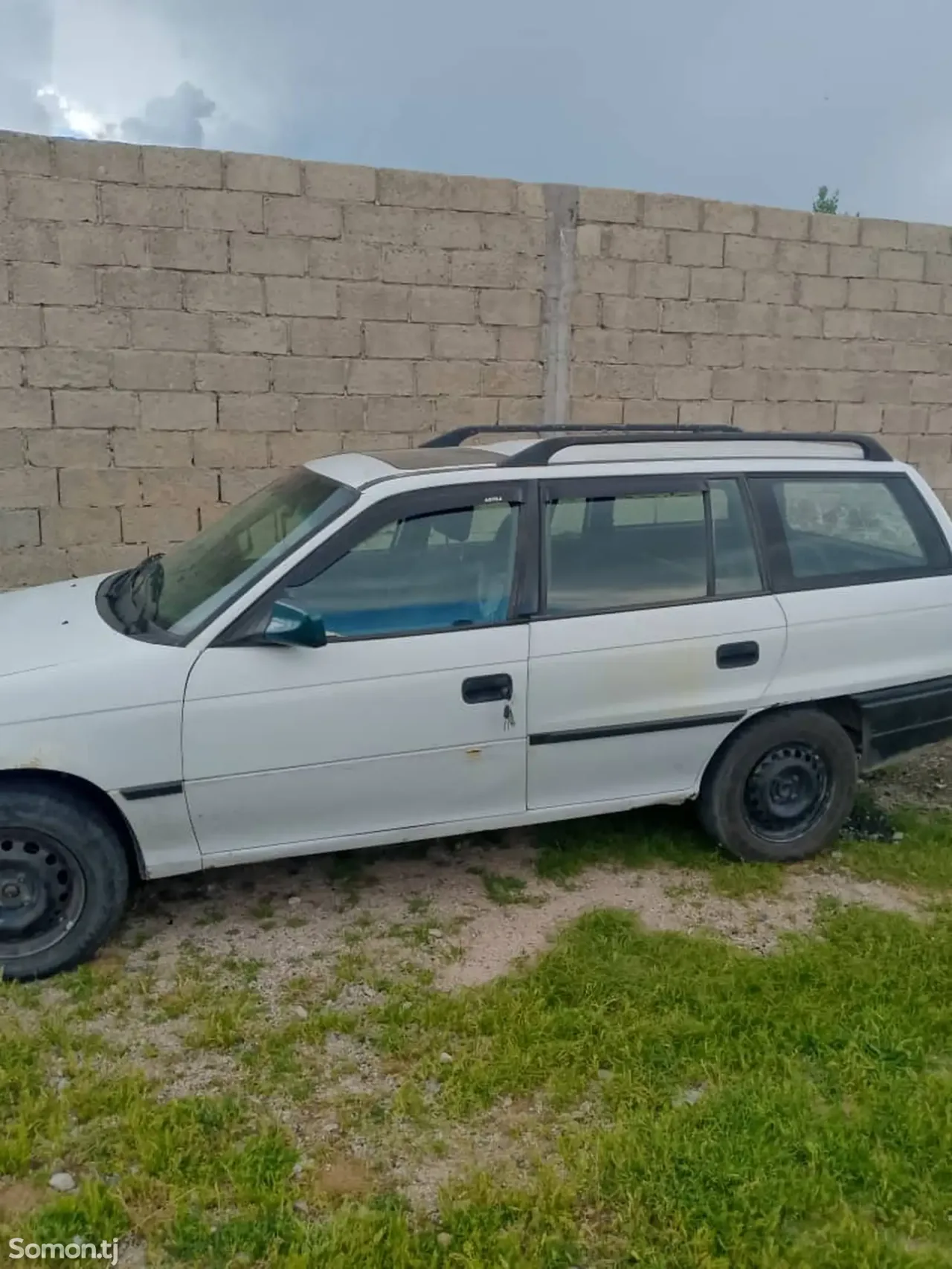 Opel Astra F 1994 · 1.6 MT