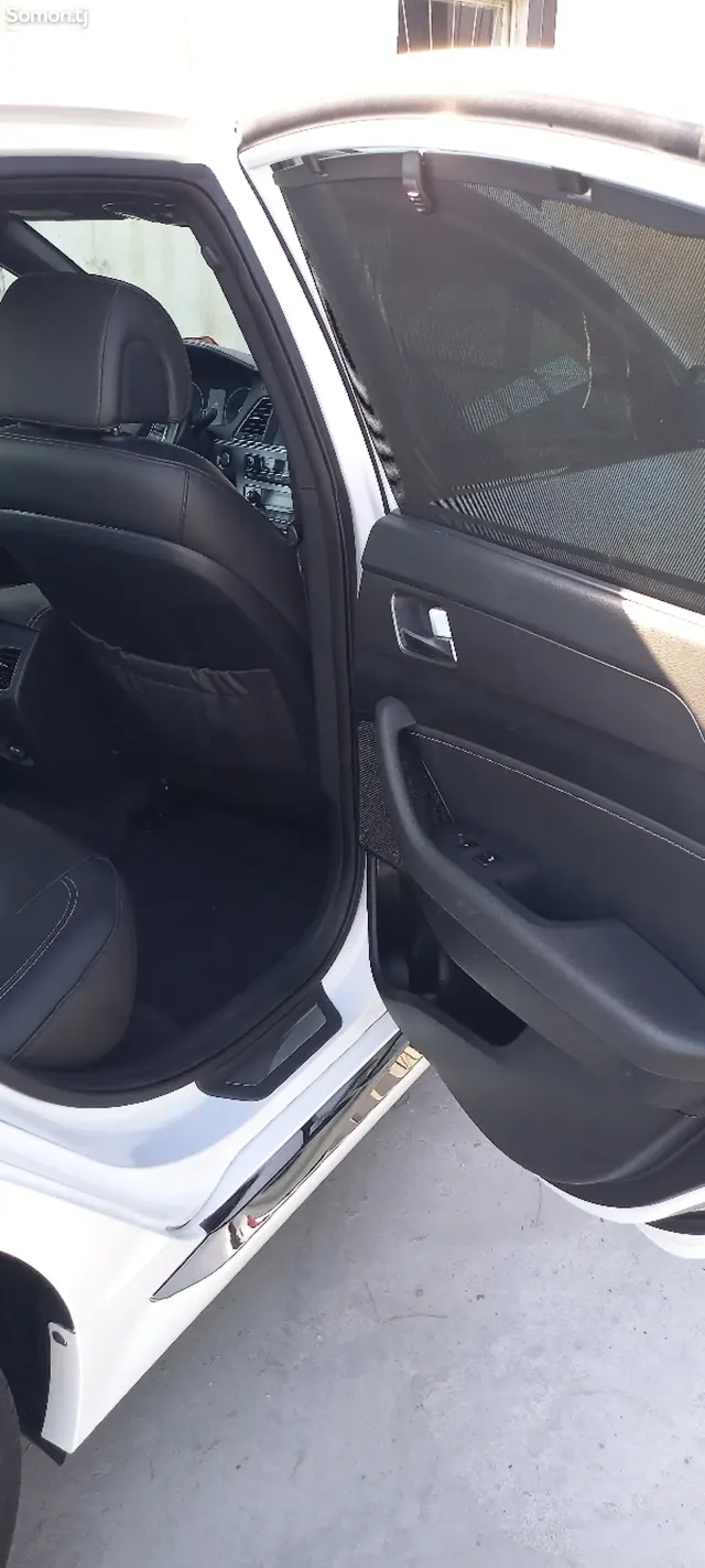Hyundai Sonata 2015 · 2.0 AT