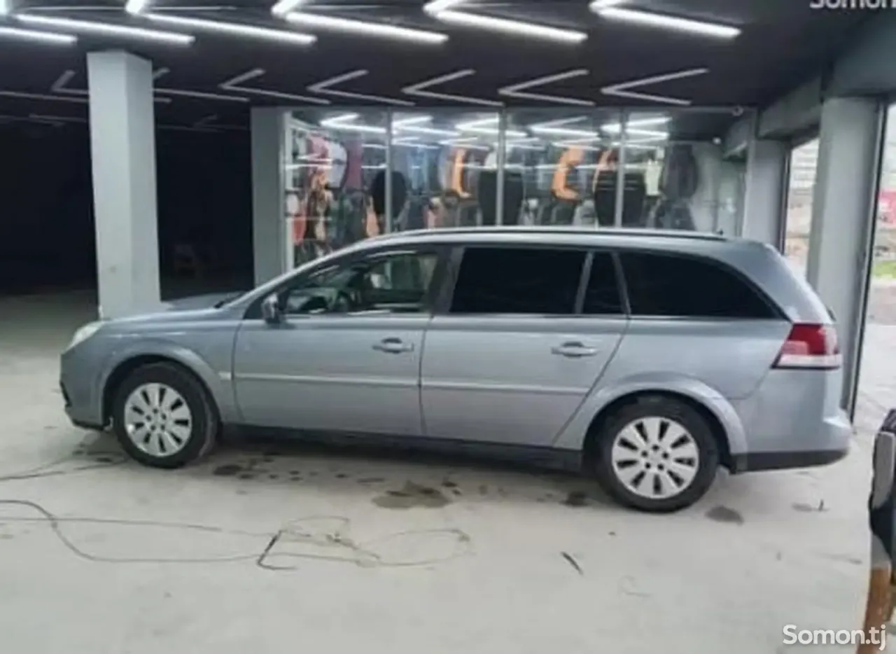 Opel Vectra C 2006 · 2.2 AT