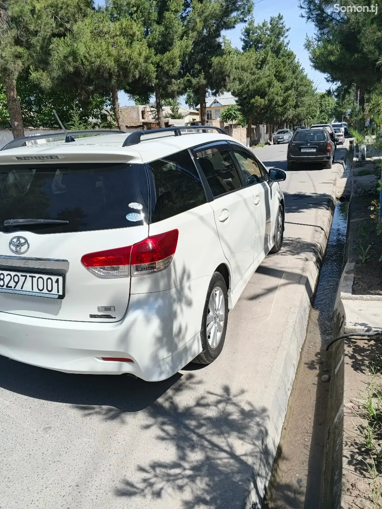 Toyota Wish 2011 · 1.8 AT