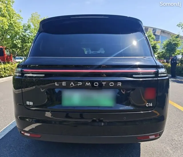 Leapmotor C16 2026 · AT