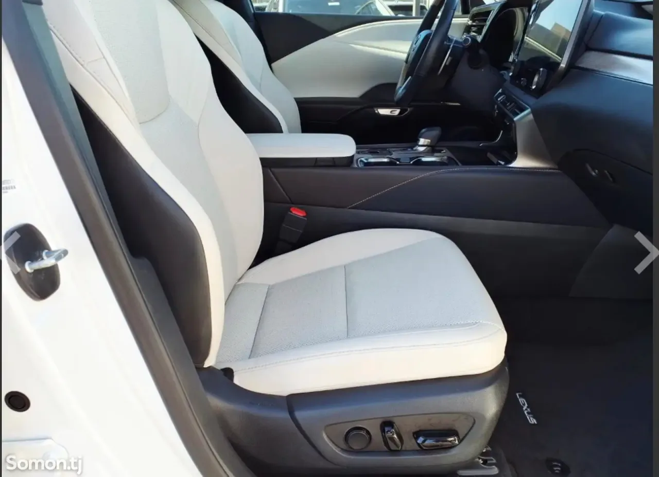 Lexus RX series 2025 · 3.5 AT