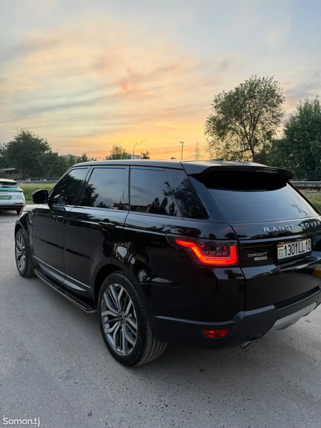 Land Rover Range Rover Sport 2015 · 4.4 AT