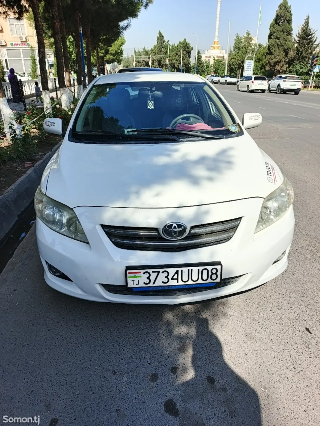 Toyota Alphard 2008 · 1.6 MT