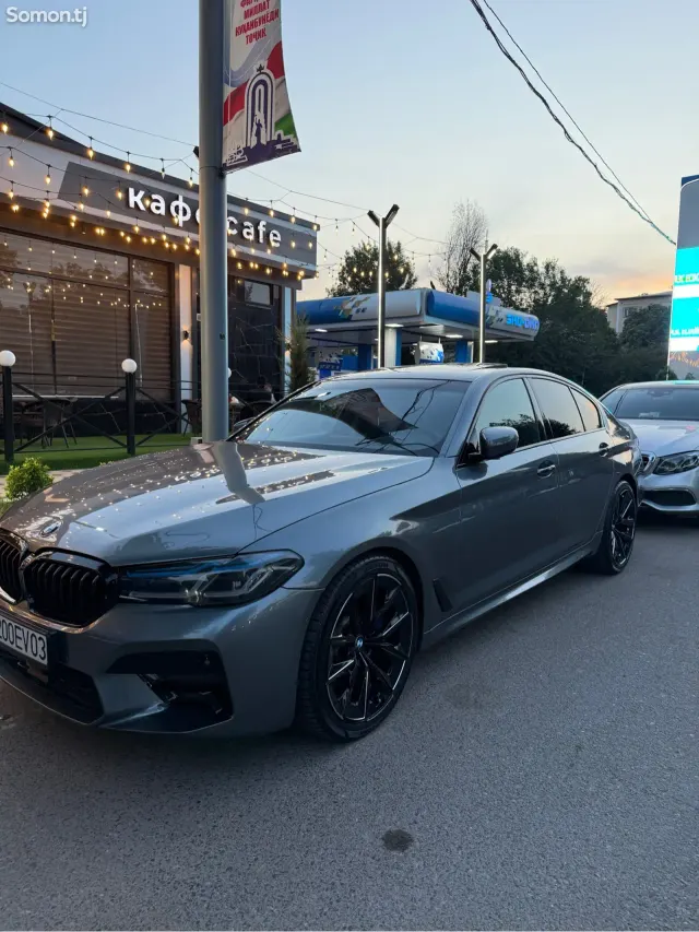 BMW 5 series 2018 · 3.0 AT