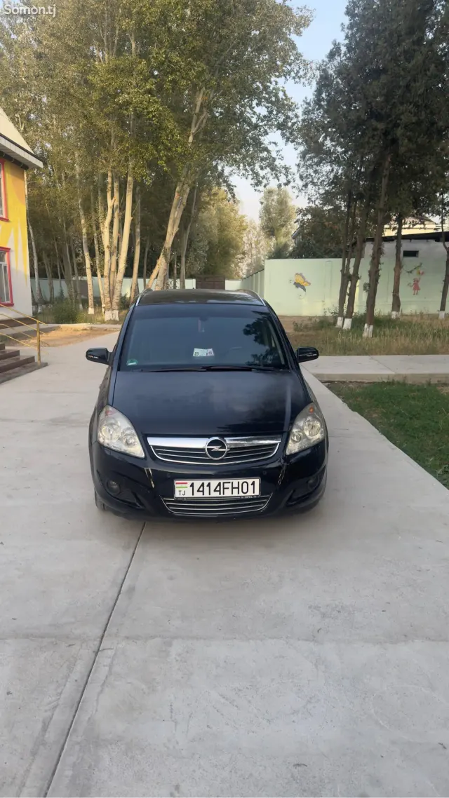 Opel Zafira 2008 · 2.2 AT