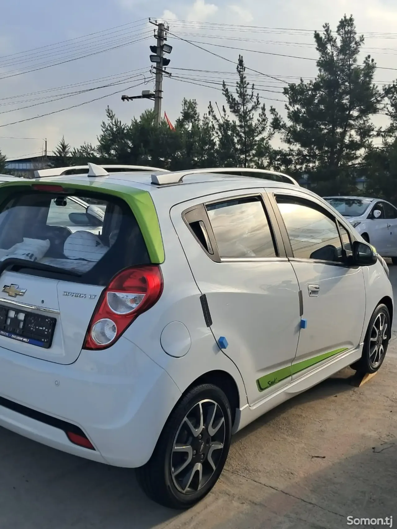 Chevrolet Spark 2014 · 1.1 AT