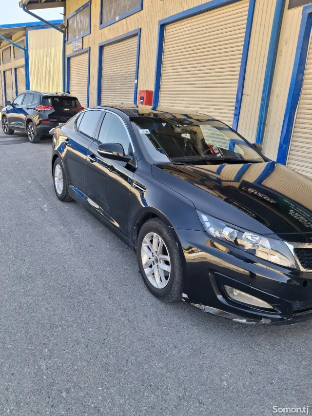 Kia K5 2011 · 2.0 AT