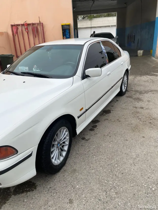 BMW 5 series 1998 · 2.0 AT