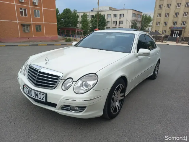 Mercedes-Benz E class 2008 · 3.5 AT