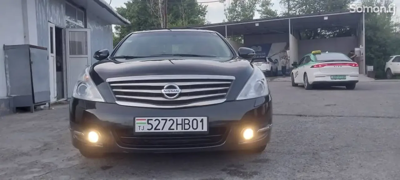 Nissan Teana 2012 · 2.4 AT