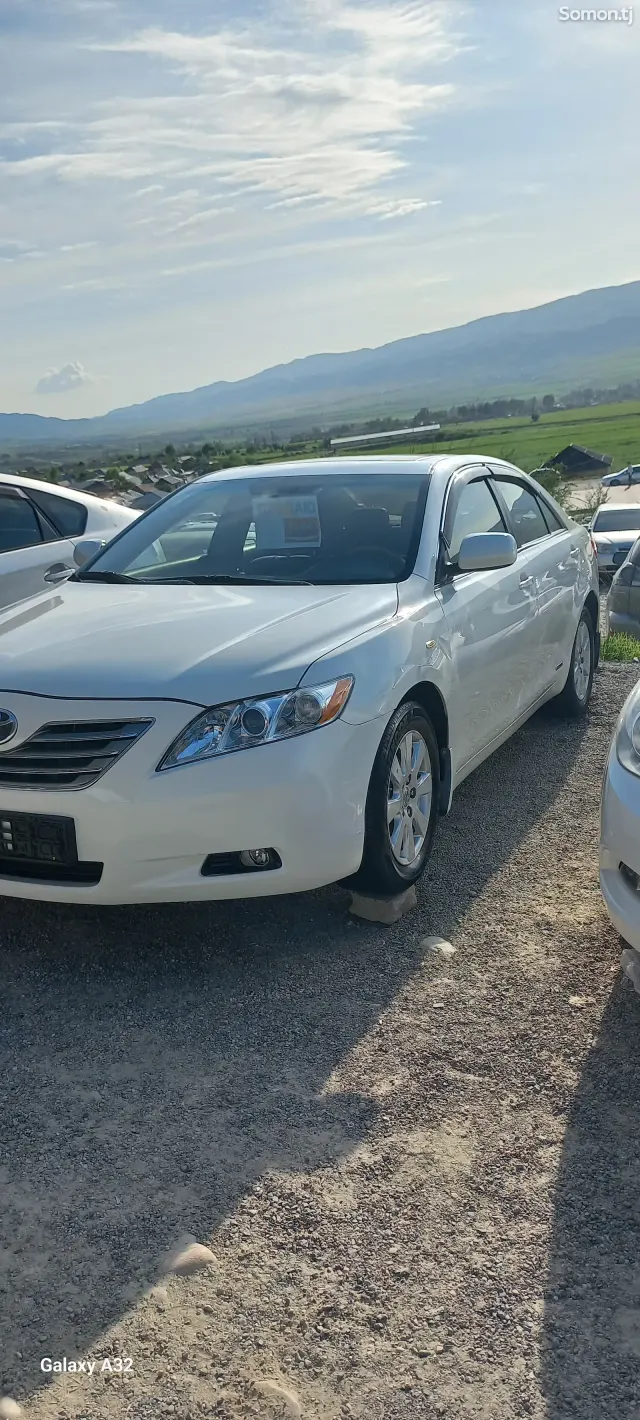 Toyota Camry 2007 · 2.4 AT