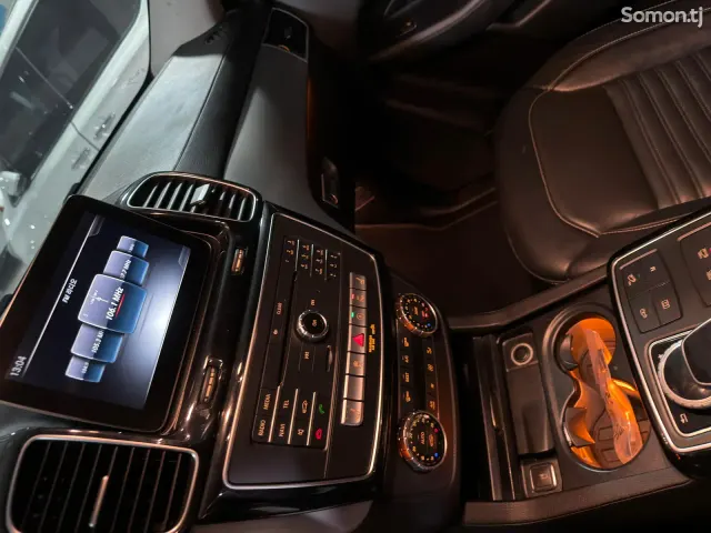 Mercedes-Benz GLE class 2016 · 3.0 AT